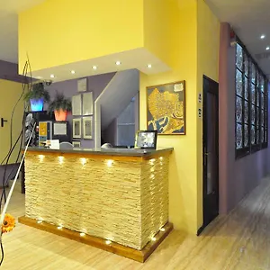 guesthouse-barcelona-gotic.catalonia-hotels.com/