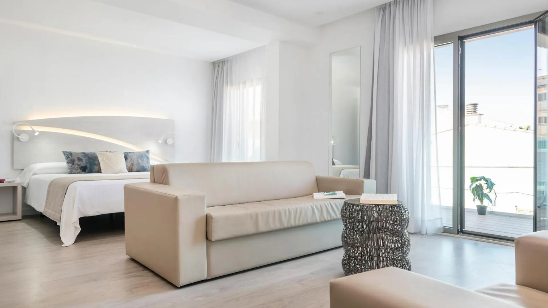 Llaut Boutique Hotel (Adults Only) Can Picafort