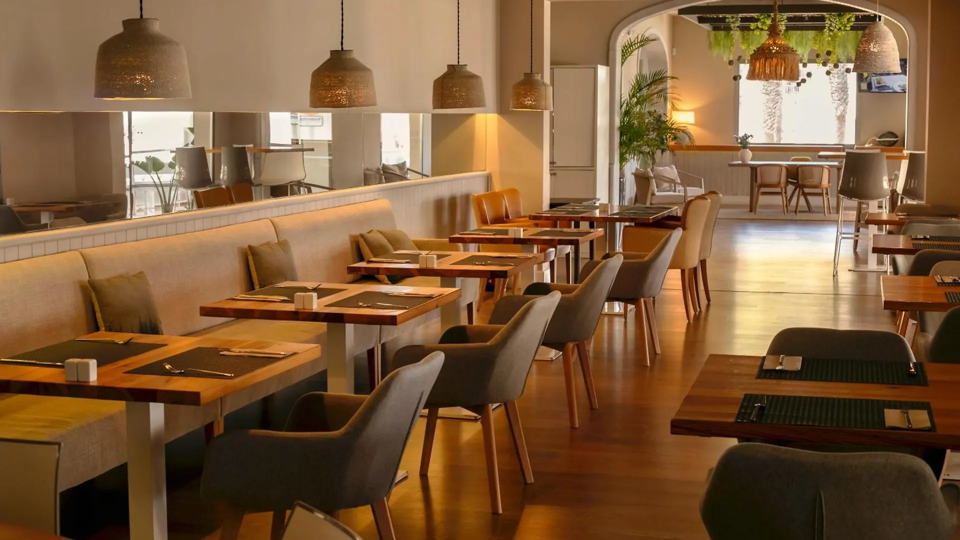 Llaut Boutique Hotel (Adults Only) Can Picafort  Spain